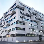 Außergewöhnliches Luxus-Apartment direkt an der Spree - Extraordinary luxury apartment right at river side
