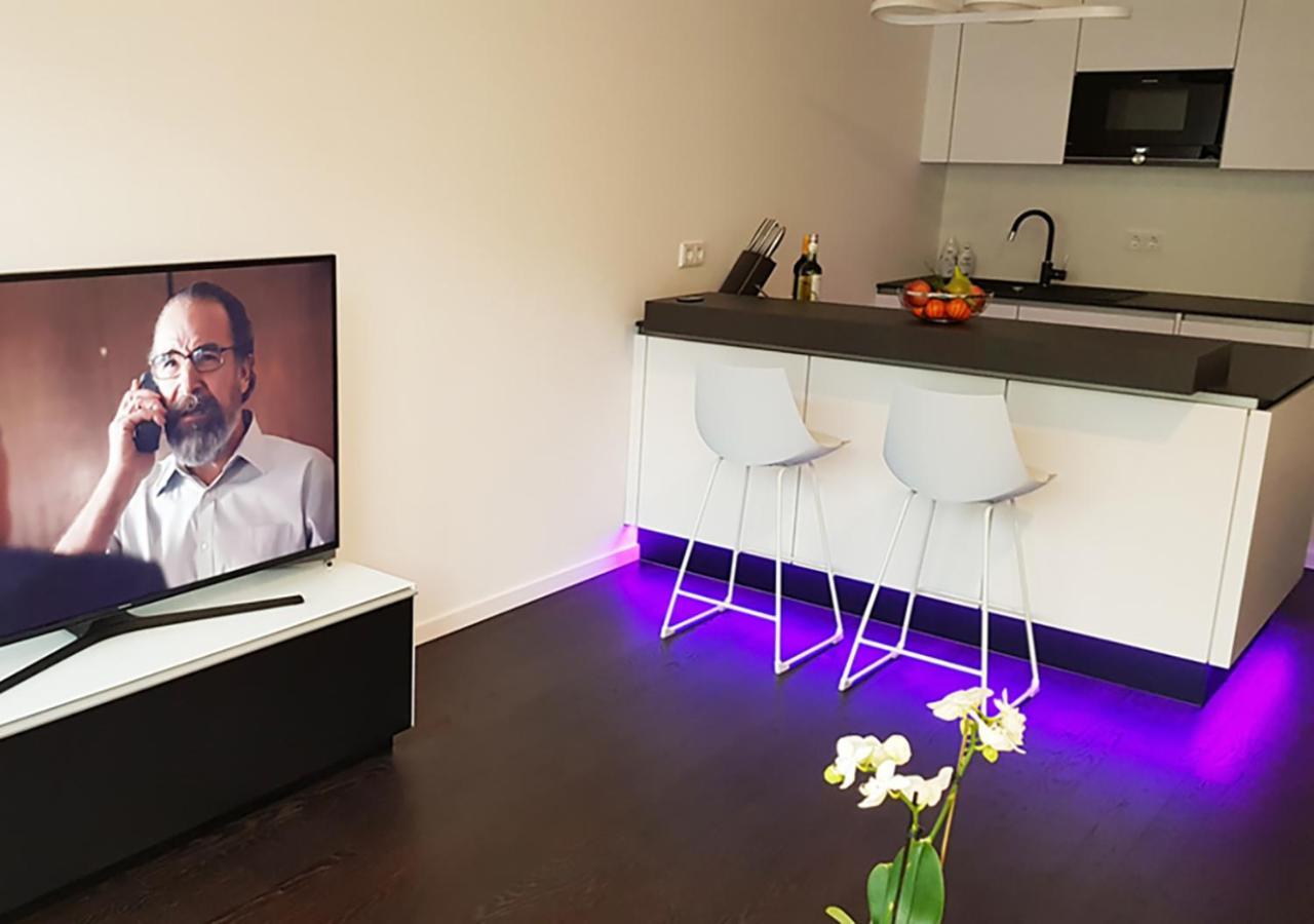 Außergewöhnliches Luxus-apartment Direkt An Der Spree - Extraordinary Luxury Right At River Side Apartment *
